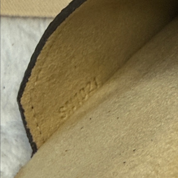 Louis Vuitton Etui sunglasses case - Picture 6 of 7